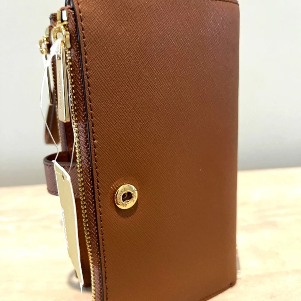 Michael Kors Saffiano Leather Jet Set Double Zip Wristlet New With Tags!